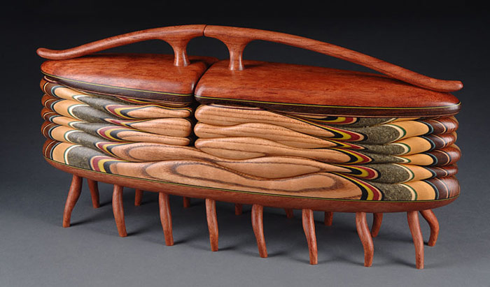 Centipede Box: Bubinga and Chinaberry: Chinaberry View